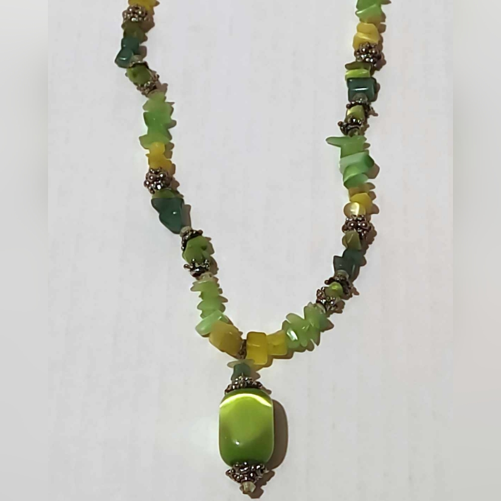 Natural Semi-precious Stone Necklace Green Chartreuse Silver Tone Boho Beads